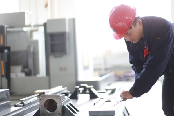 上游原材料價格持續(xù)飆升 下游機(jī)床企業(yè)共同承壓